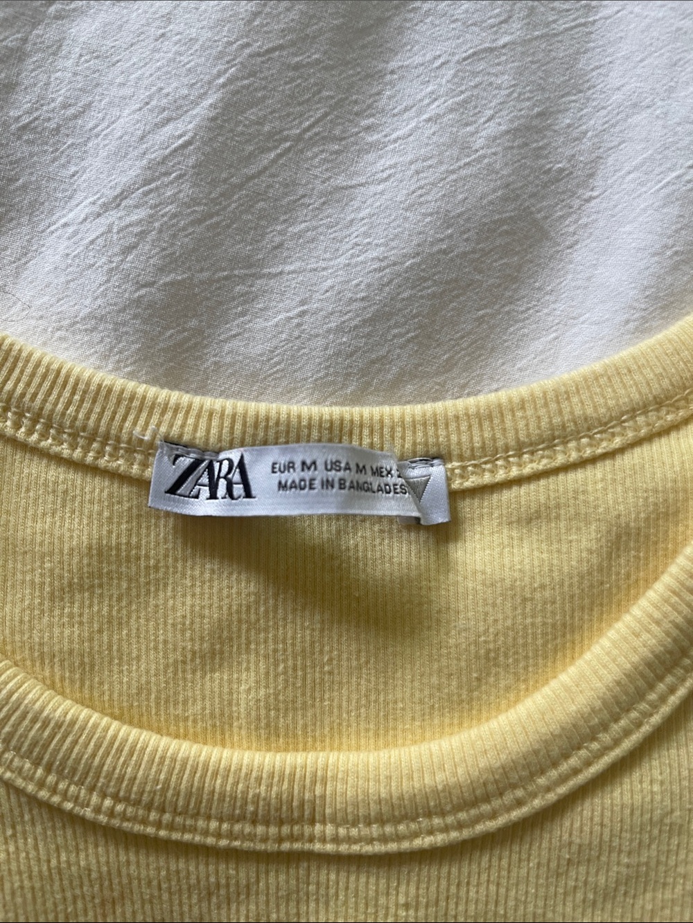 Sleeveless Yellow Ribbed Tank Crop Top - Picture 3 of 3
